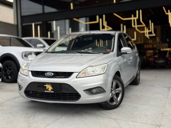 FORD FOCUS 1.6 GLX 8V FLEX 4P MANUAL